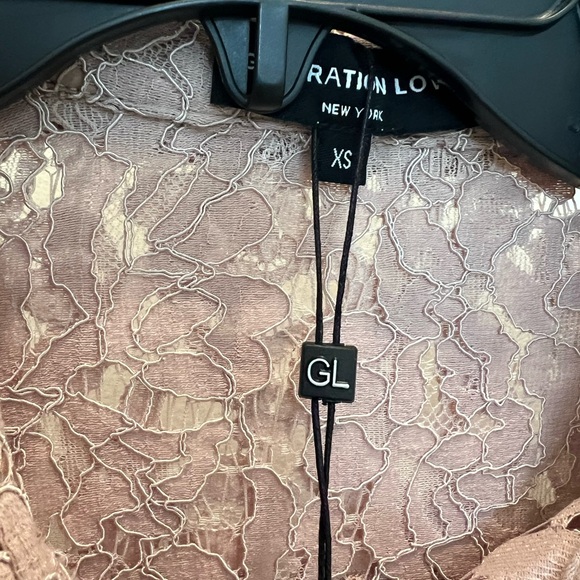 NWT Generation Love Erika Lace Blouse. French Beige. Size XS. - Picture 4 of 4